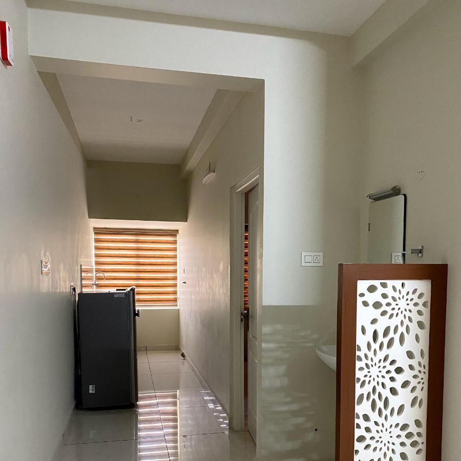 Nimet Residency Apartment Kochi Exterior photo